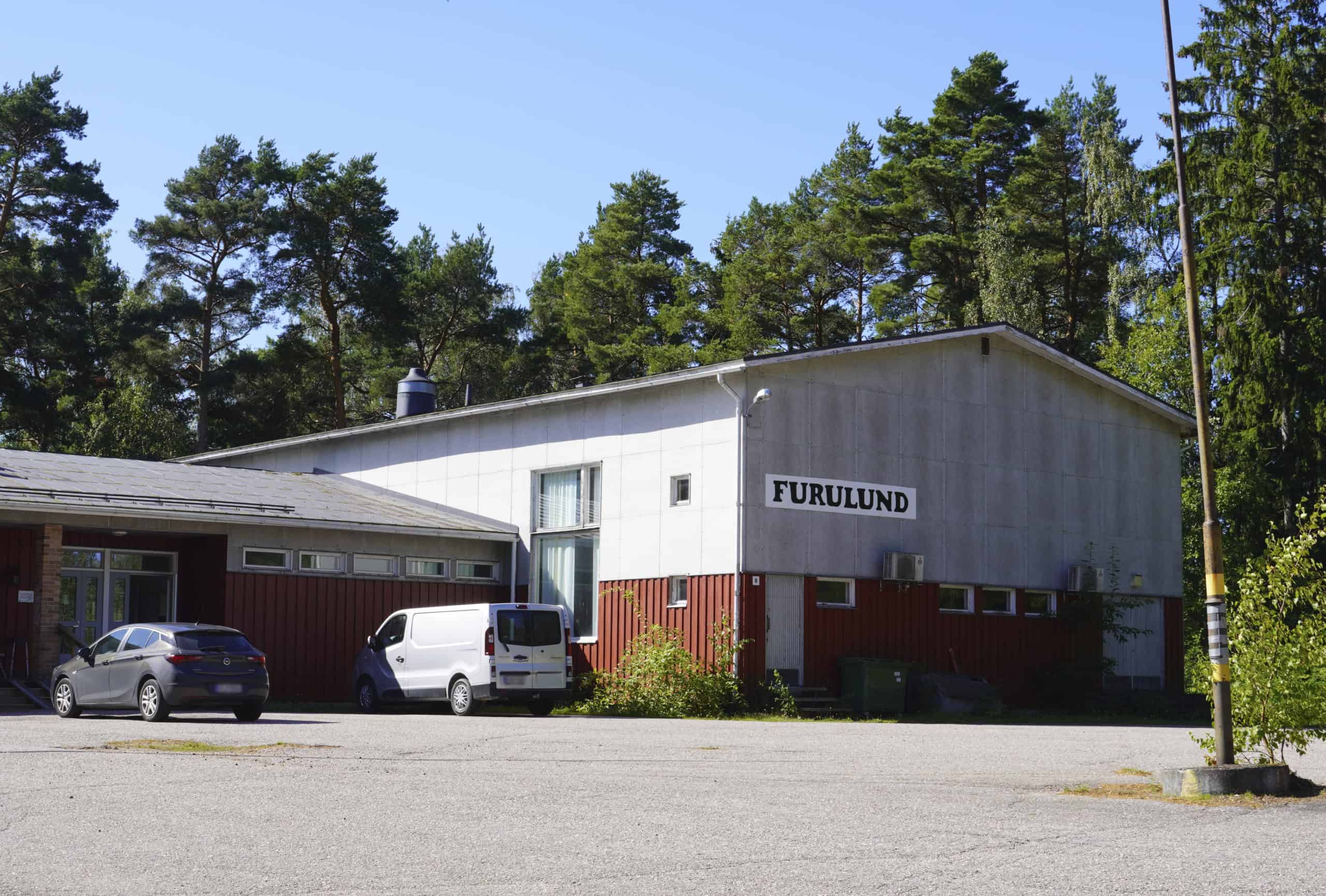 Oljeeldningen på ungdomslokalen Furulund byttes ut mot ekonomisk bergvärme