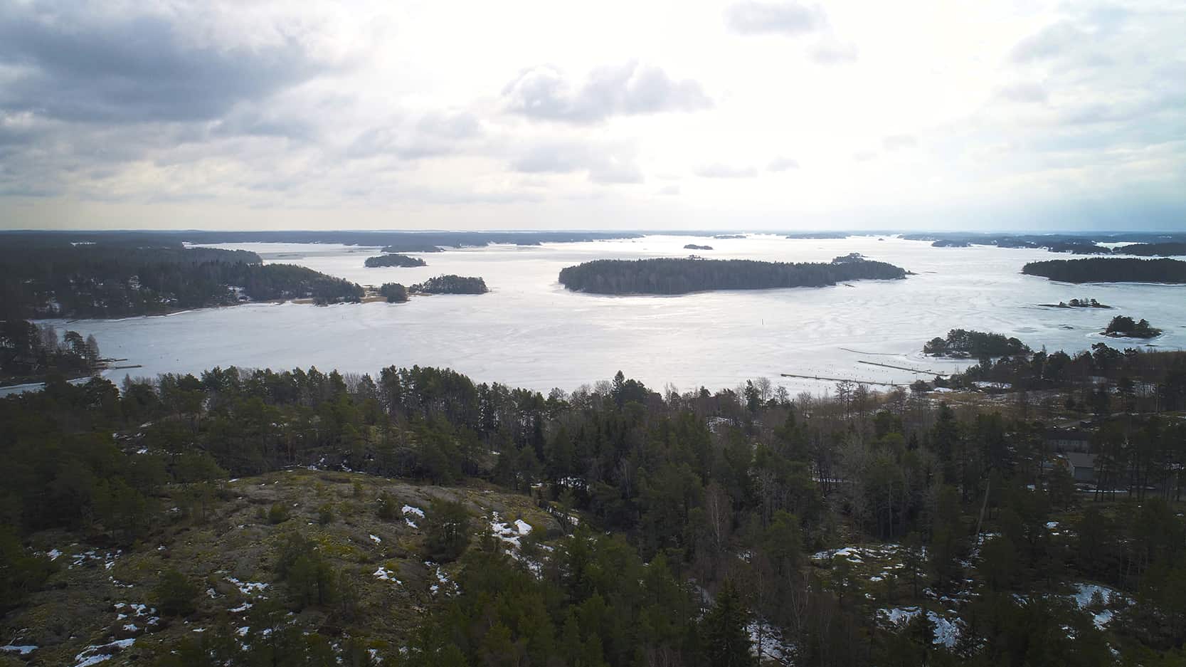 Ilmakuva merinäköalasta.